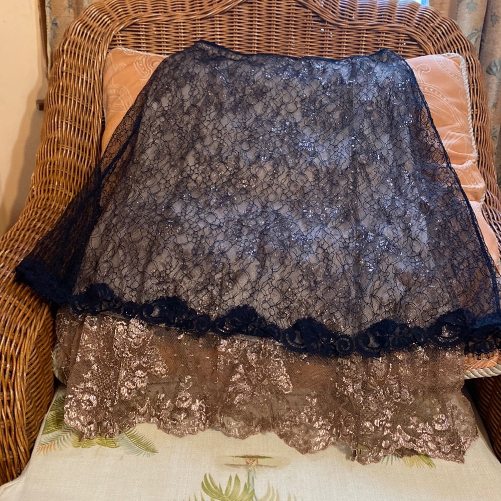 Betsey Johnson black lace skirt with gold highlights / gold flounce
